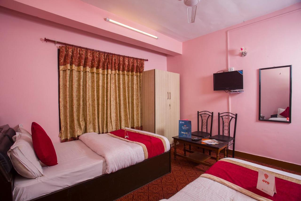 Oyo 161 Ram Janaki Hotel Katmandou Extérieur photo